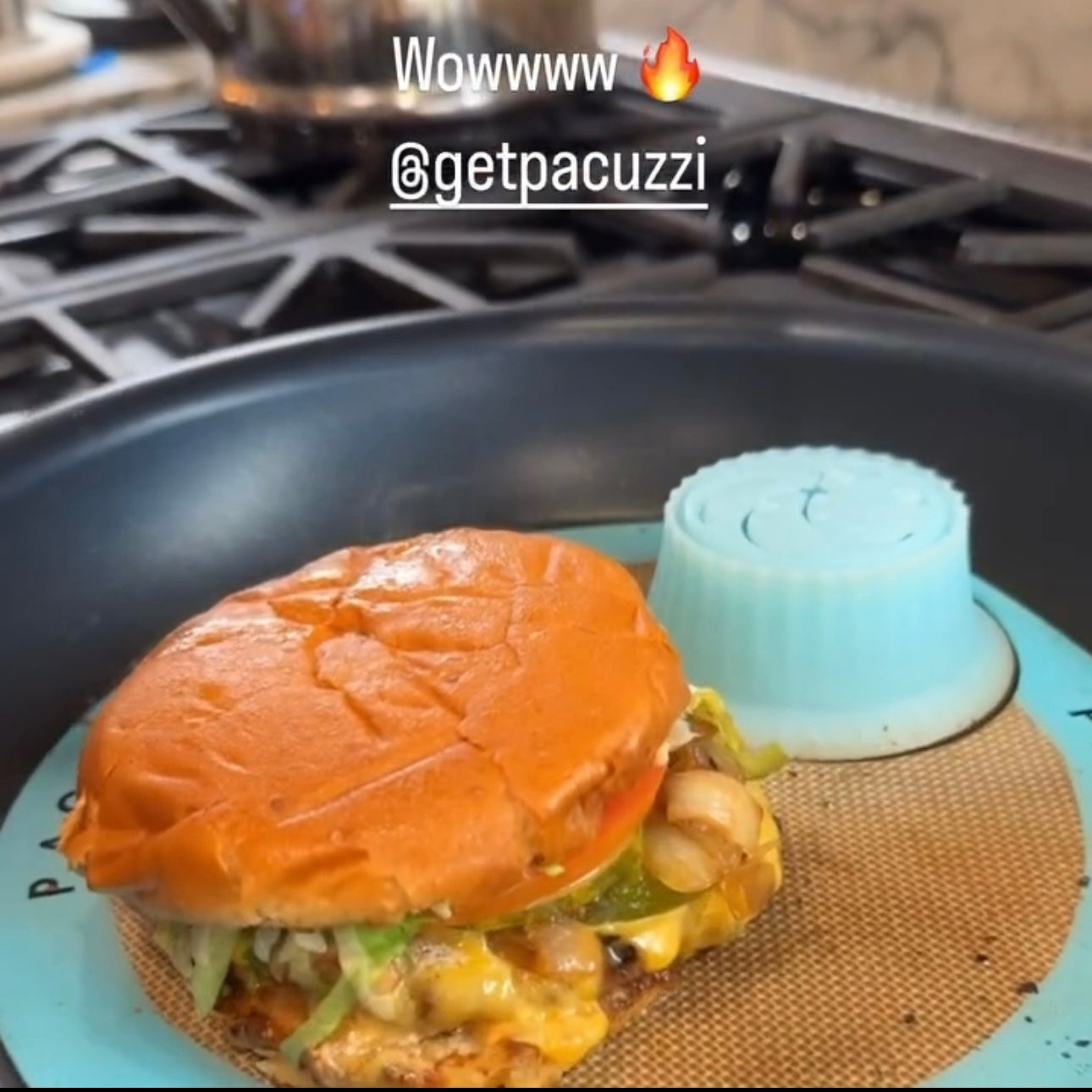 Pacuzzi Silicone Skillet Steamer + Bakers Mat